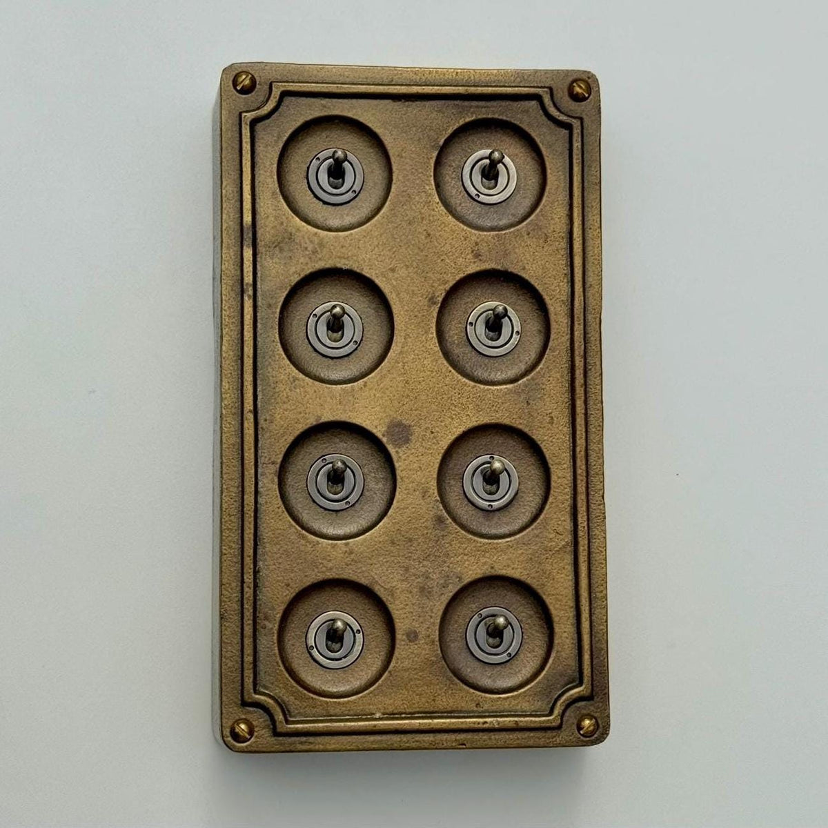 8 Gang 2 Way Antique Brass Solid Cast Metal Conduit Light Switch Industrial