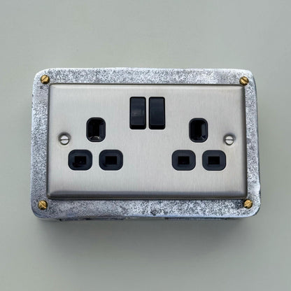 Brushed Steel Double Switched 13A Power Socket 230V 2 Gang 2G Socket Cast Metal Conduit Switch Industrial